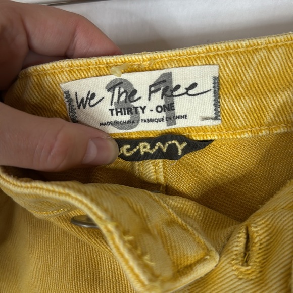 NWT! Free People CRVY Anytime Anywhere Denim Shorts in Sultana - Picture 7 of 8